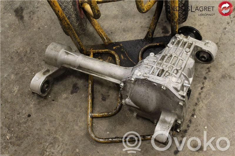 Nissan Navara D40 Mechanizm różnicowy przedni / Dyferencjał 