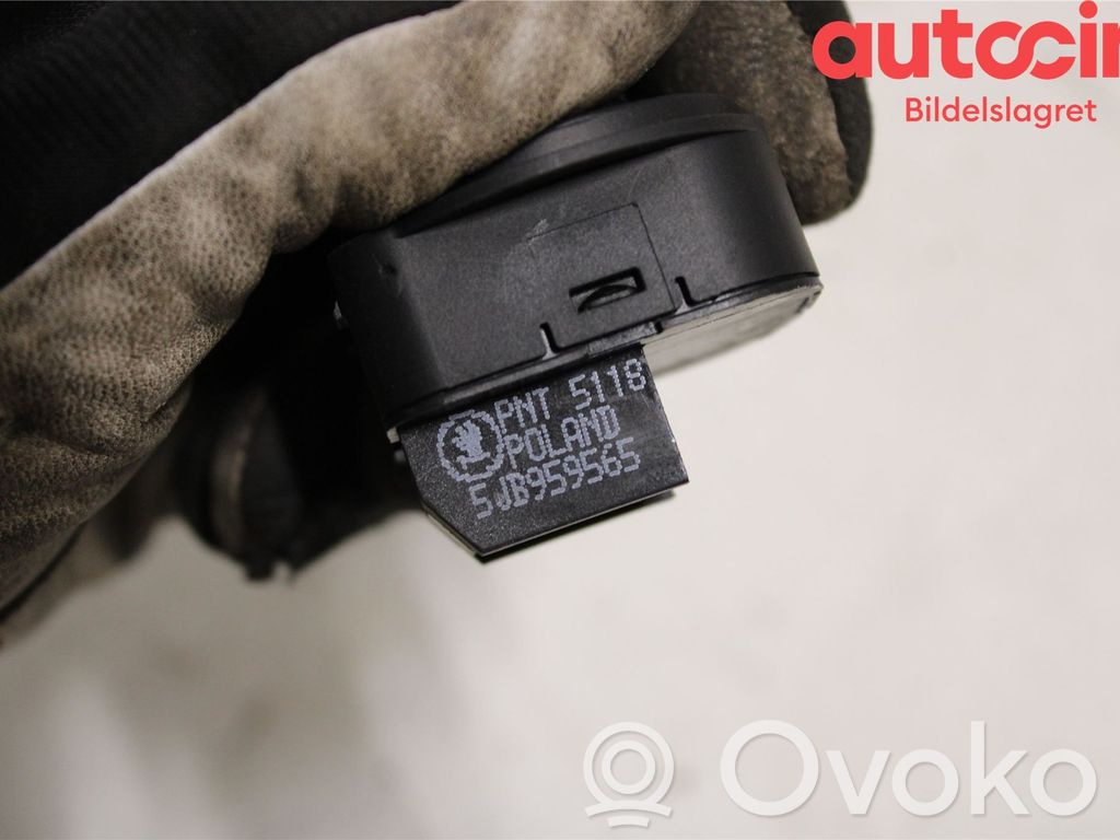 Skoda Fabia Mk3 (NJ) Interruptor del espejo lateral 