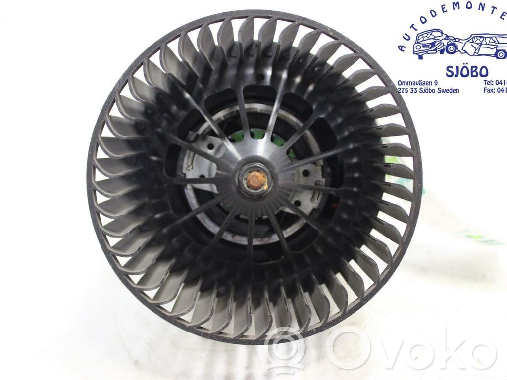 Mazā radiatora ventilators   1696006,AV6N18456AA