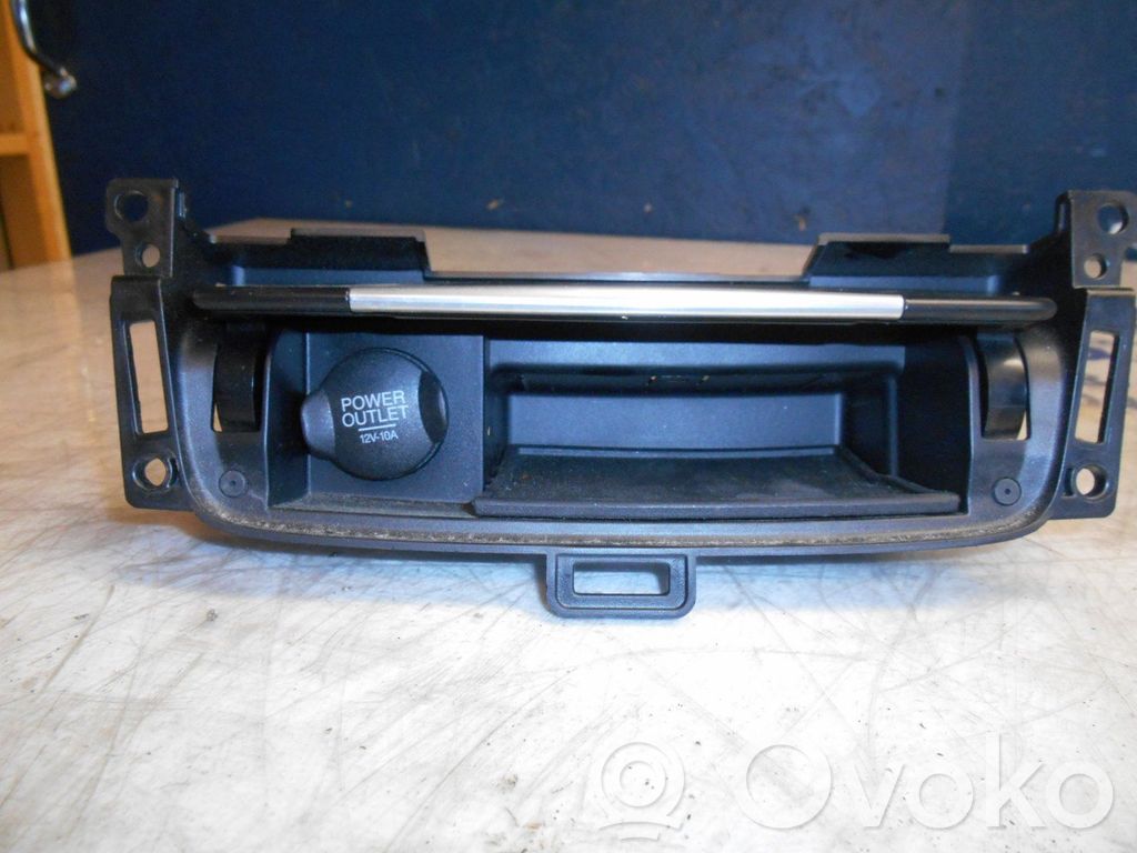 Ford Mondeo MK IV Inne części wnętrza samochodu 