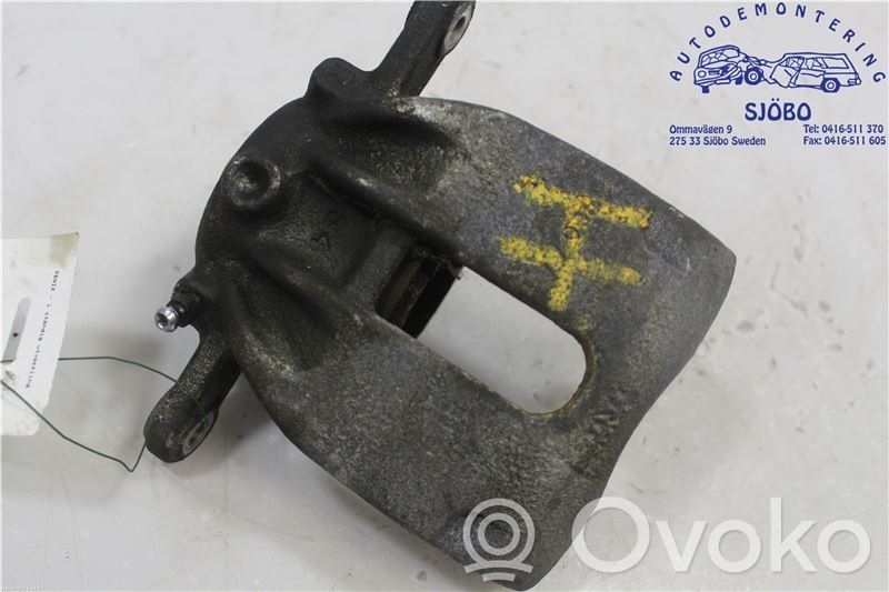 Front brake caliper   410011HA0A