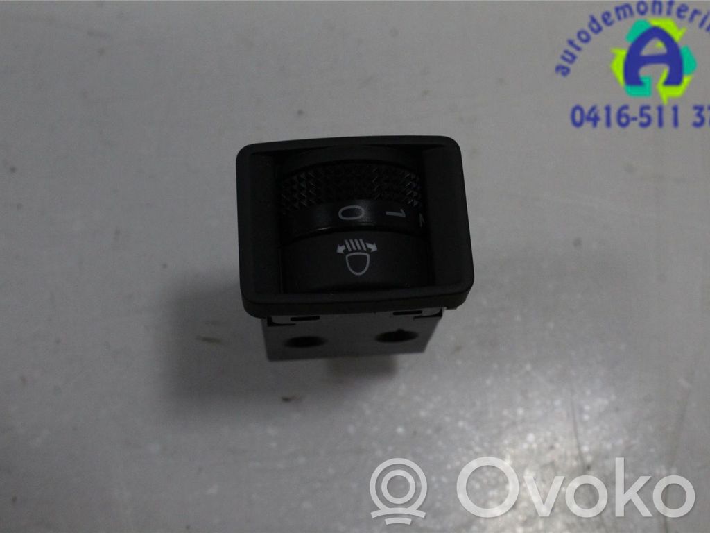 Nissan Note (E12) Panel lighting control switch 