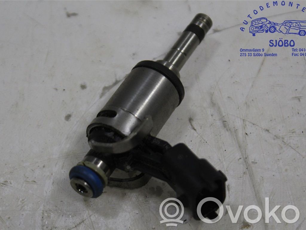 Inyector de combustible   353102B120