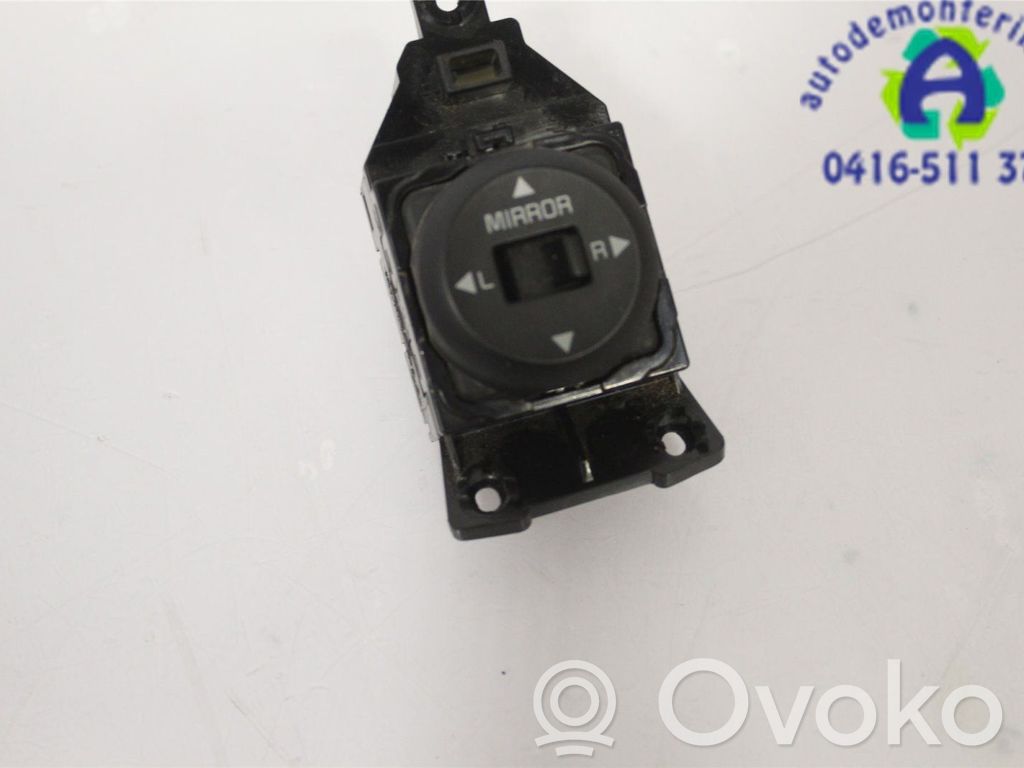 Interruptor del espejo lateral   935301Y000