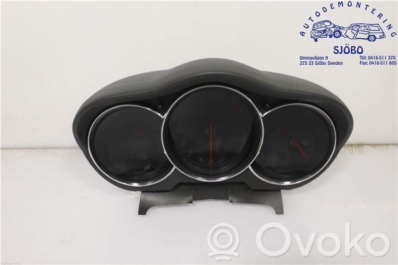 Mazda RX8 Speedometer (instrument cluster) 