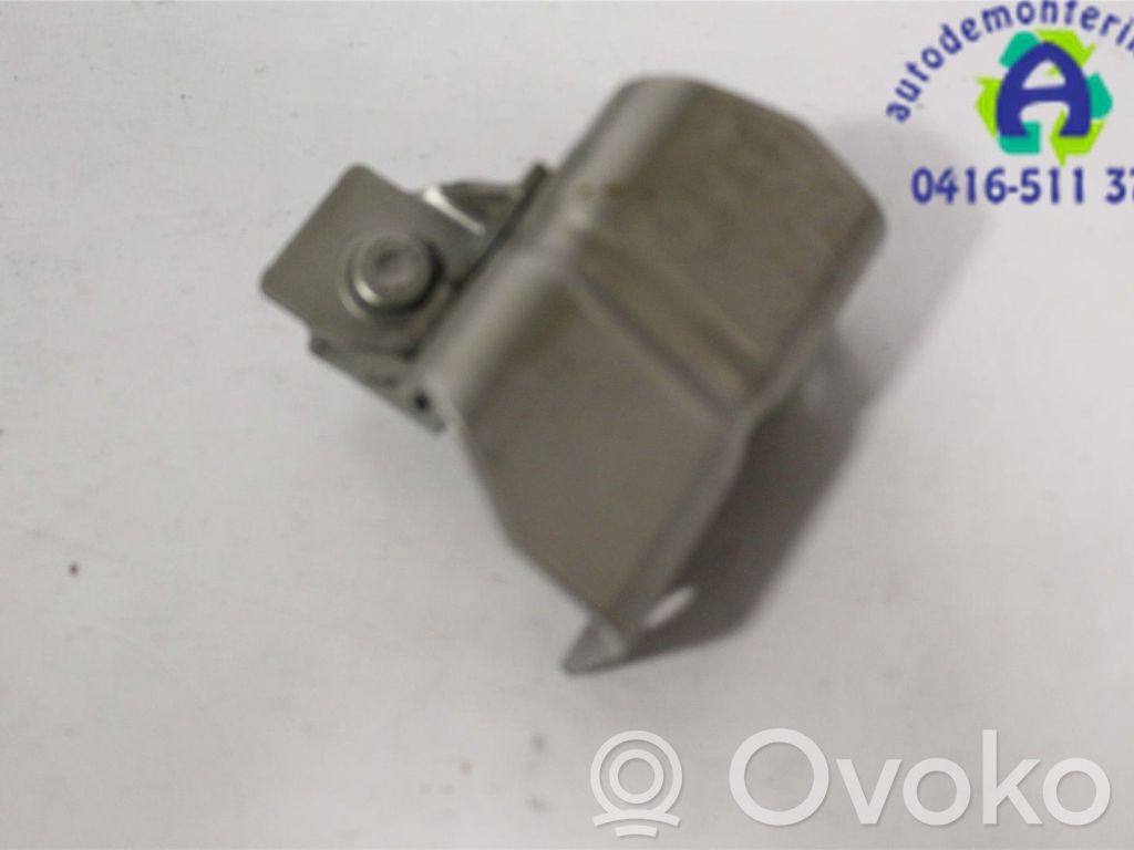 Tailgate/trunk/boot hinge   861371