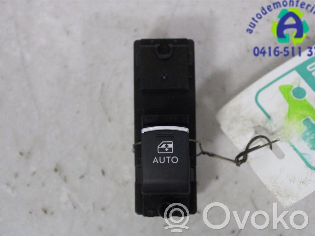 Subaru Outback (BS) Electric window control switch 