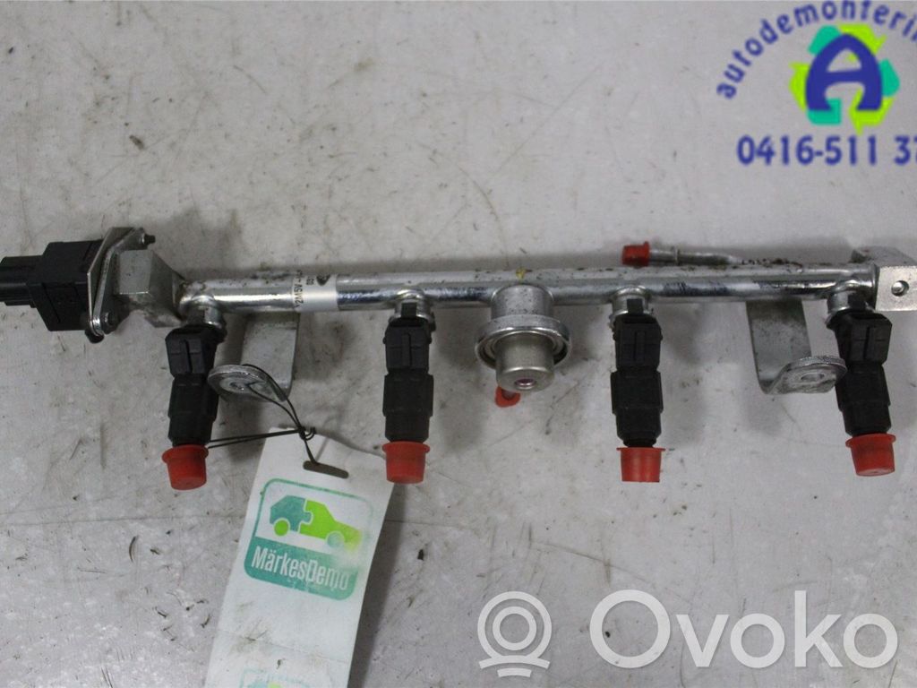 Ford Focus Fuel line pipe 