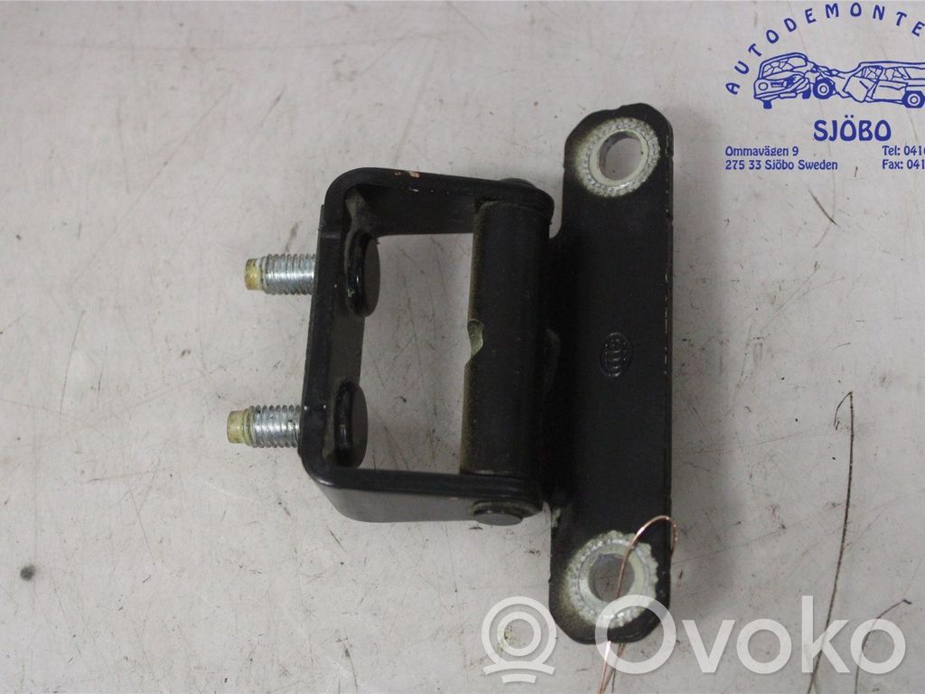 KIA Soul Tailgate/trunk/boot hinge 