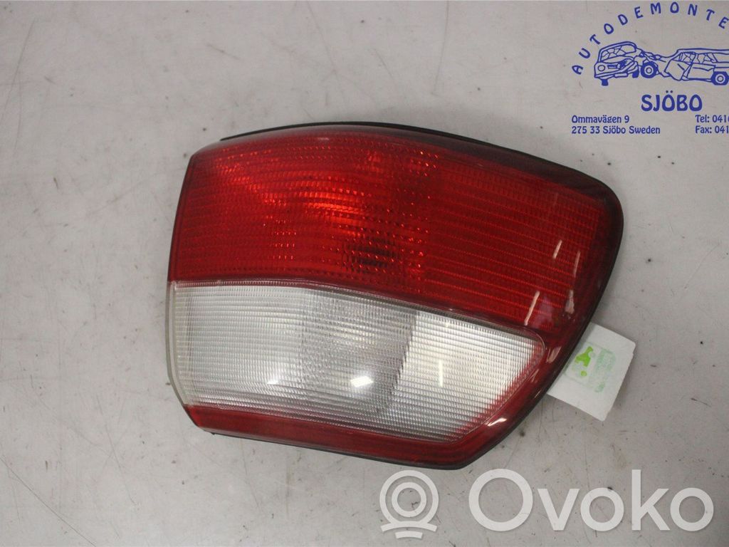 Opel Omega B2 Galinis žibintas kėbule 