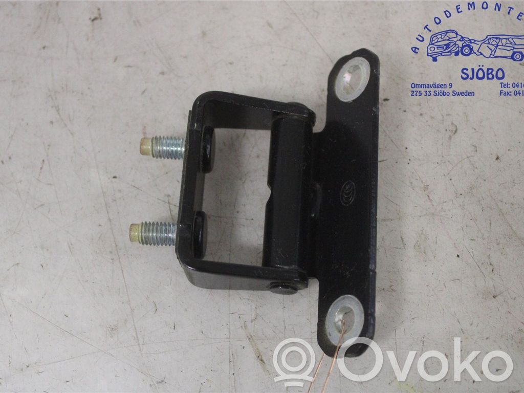 KIA Soul Tailgate/trunk/boot hinge 