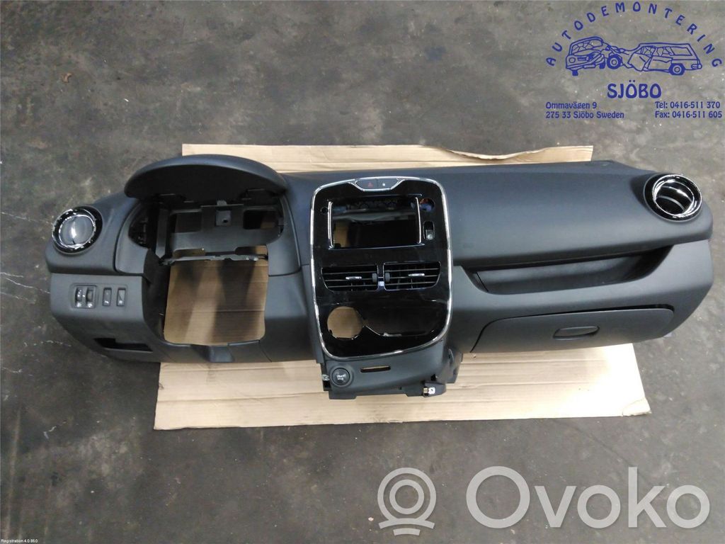 Renault Clio IV Kojelauta 