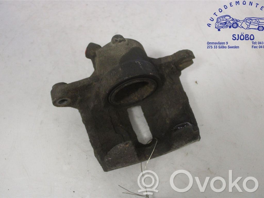 Nissan Kubistar Zacisk hamulcowy przedni 