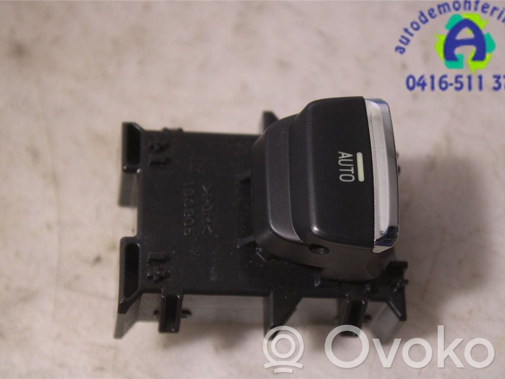 Subaru Impreza V Electric window control switch 