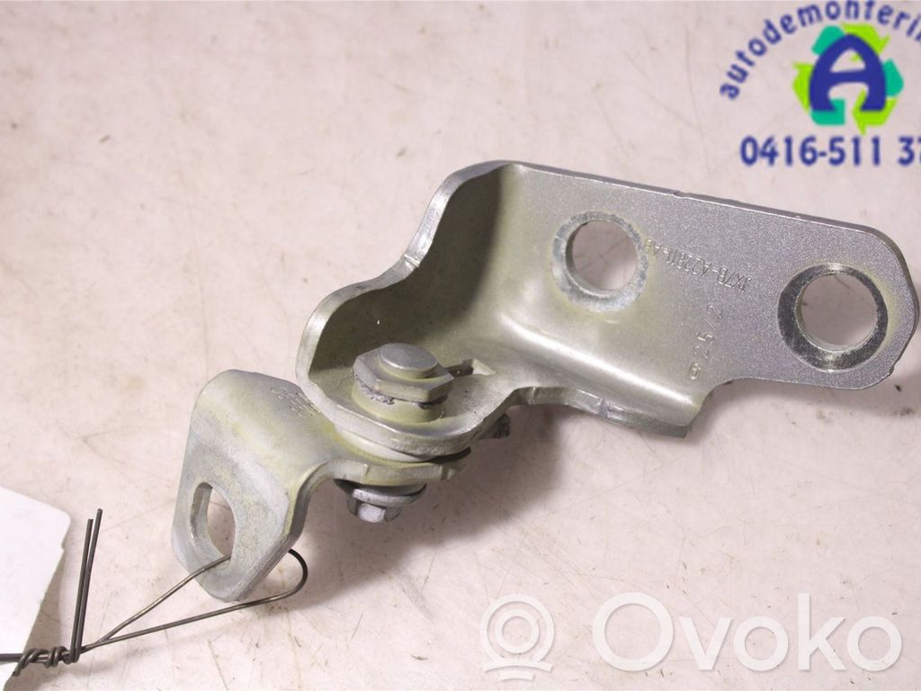Ford Puma Front door lower hinge 