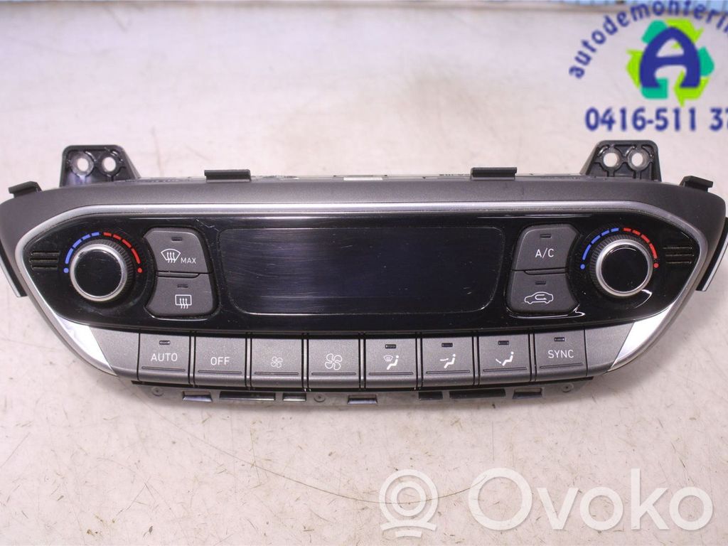 Hyundai i30 Climate control unit 