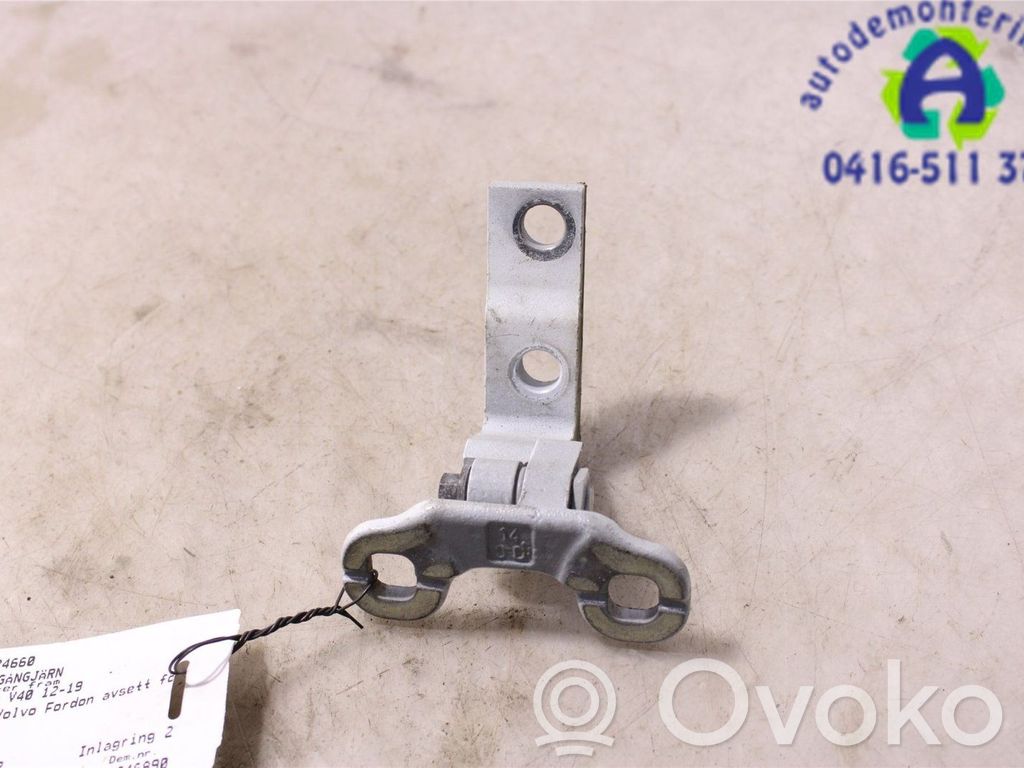 Front door upper hinge   31424660
