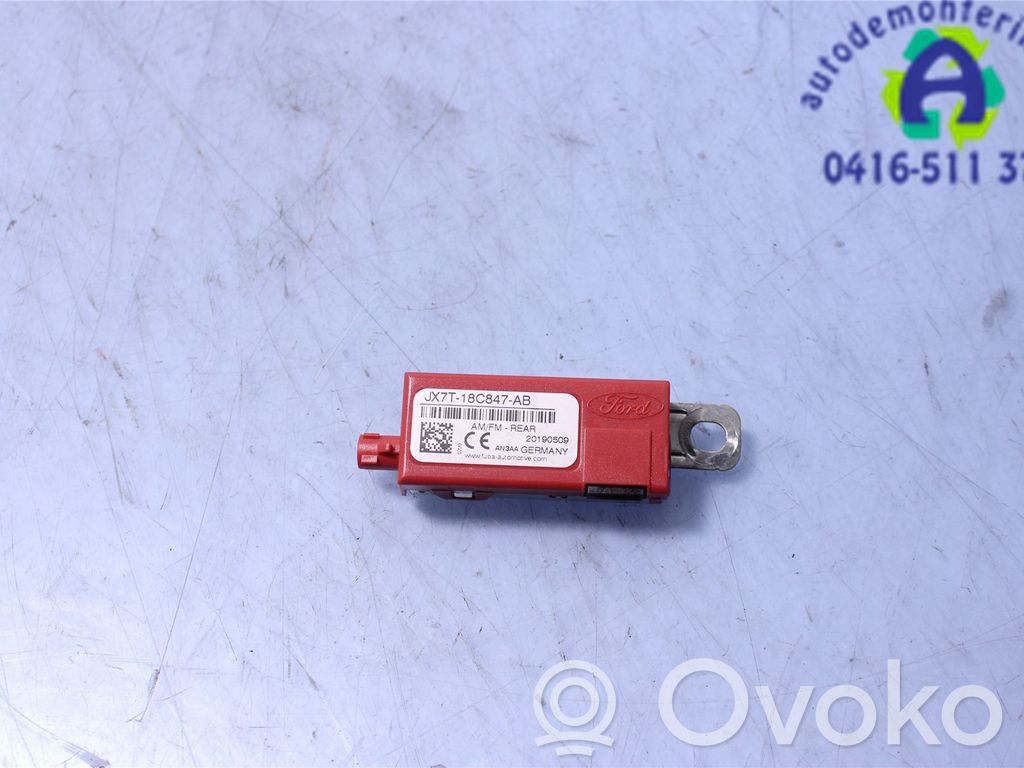 Ford Focus Pystyantennivahvistin 