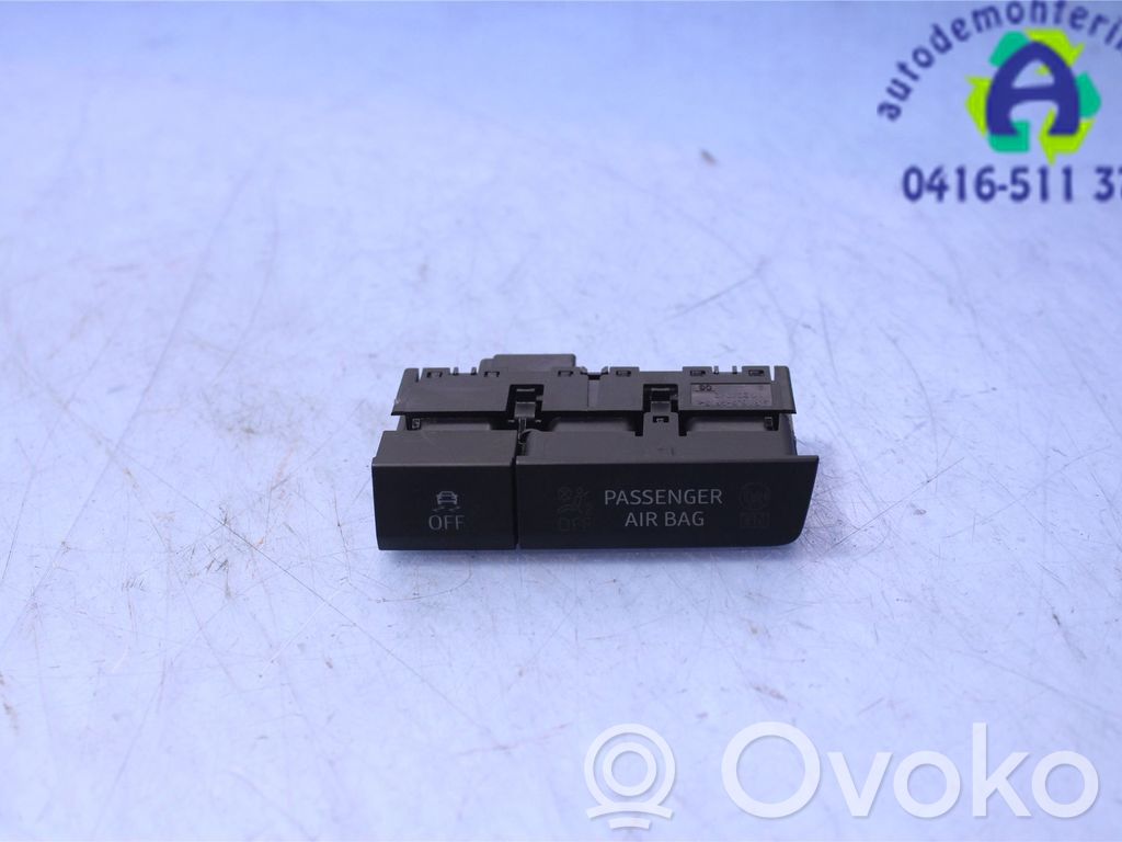 Seat Leon (5F) Traction control (ASR) switch 