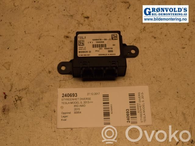 Other control units/modules   104847600C,0263004821,0263004821,104847600C