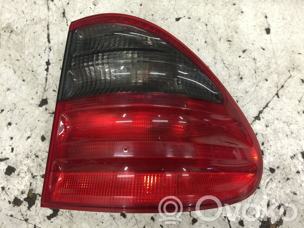 Mercedes-Benz E W210 Takavalot 
