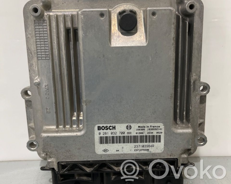Opel Vivaro Engine control unit/module ECU 