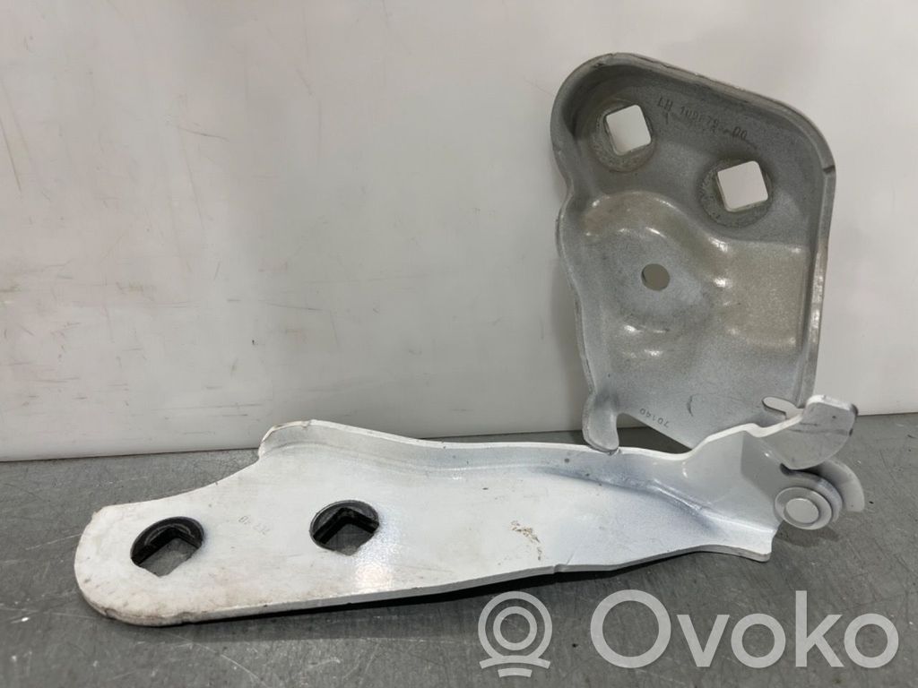 Tesla Model 3 Dzinēja pārsega eņģe (-es) 