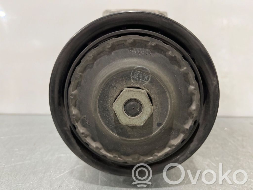 Toyota RAV 4 (XA40) Kompresor / Sprężarka klimatyzacji A/C 