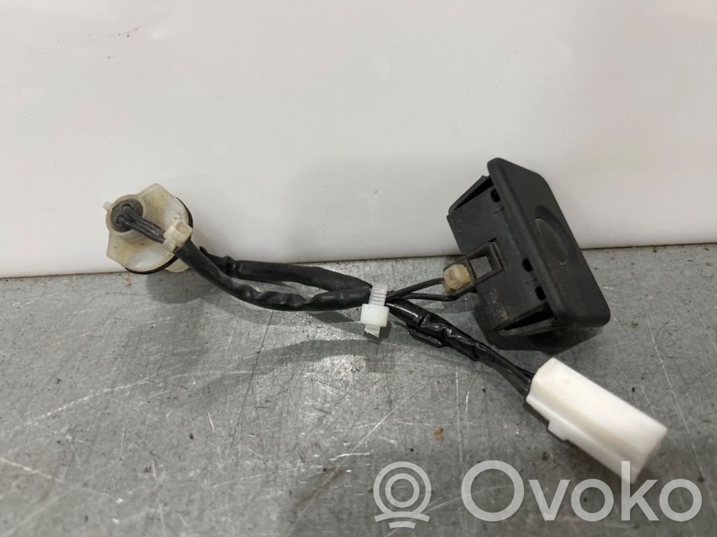 Tailgate opening switch   KD45676S0B,GS2A676S0,GS2A676S0,GS2A676S0,KD45676S0B