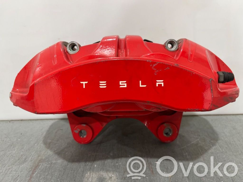 Tesla Model 3 Etujarrusatula 