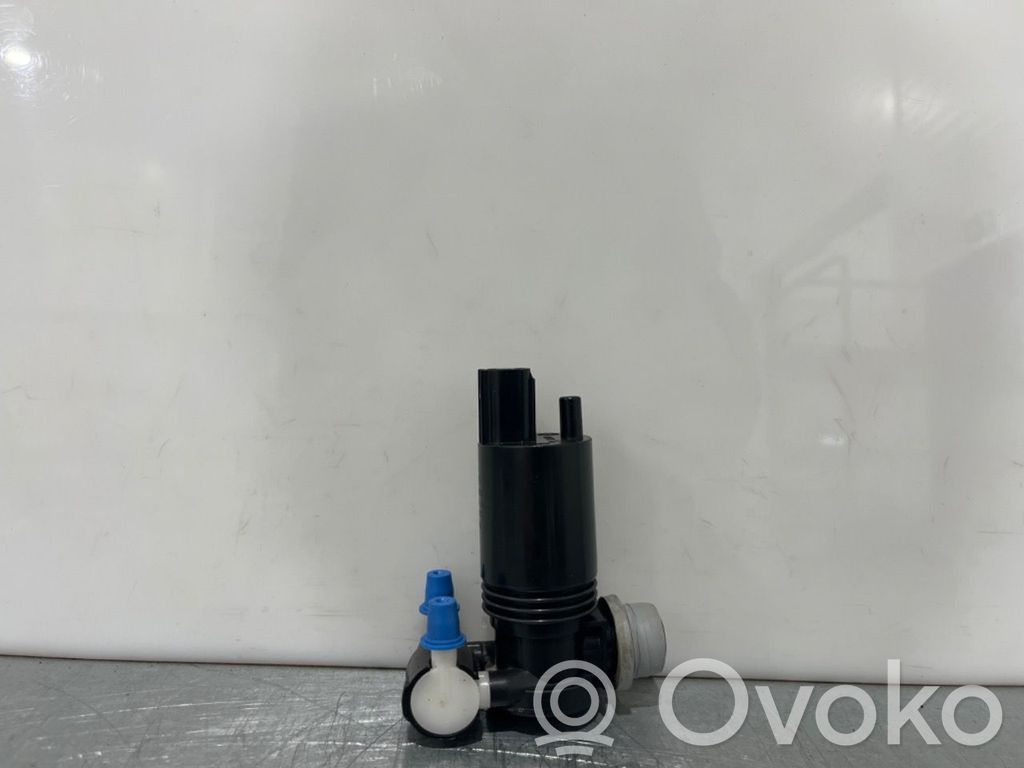 Ford Fiesta Windscreen/windshield washer pump 