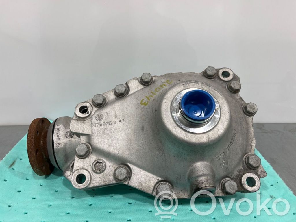 BMW 5 G30 G31 G38 Pavarų dėžės reduktorius (razdatkė) 