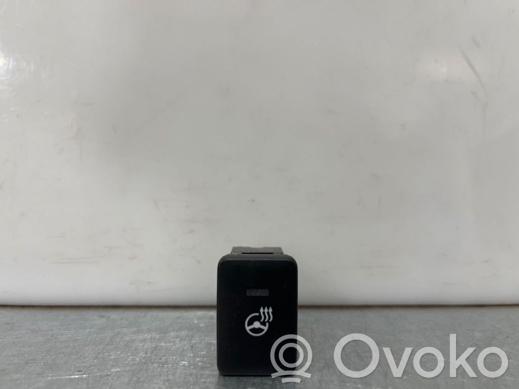 Mitsubishi Outlander Otros interruptores/perillas/selectores 
