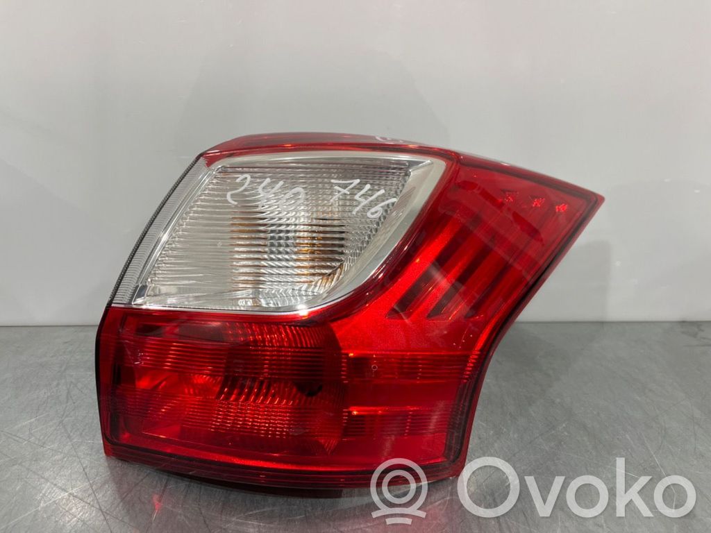 Ford C-MAX II Galinis žibintas kėbule 