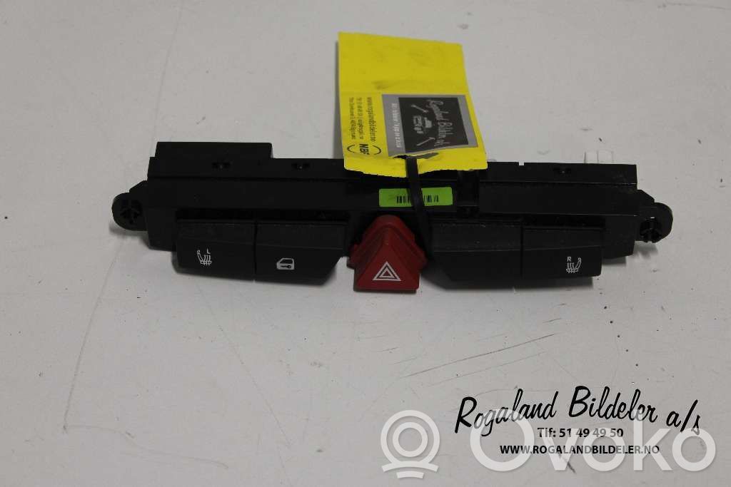 KIA Ceed Seat heating switch 