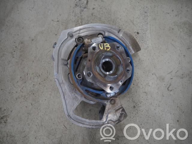 Porsche Taycan 9J1 Aizmugurē riteņa rumbas vārpstas šarnīrs (stupica, capfa) 