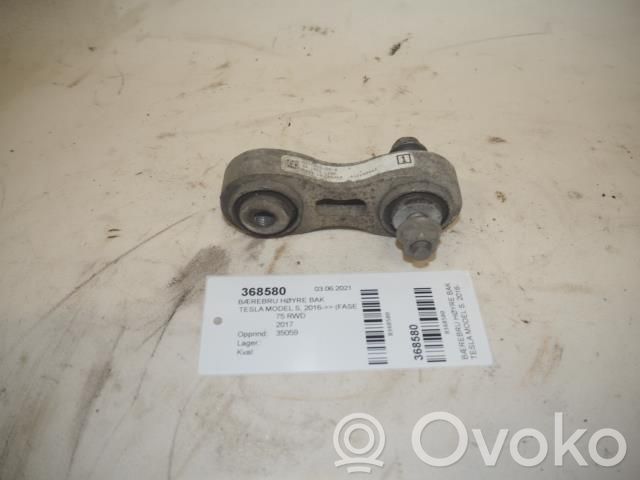 Rear control arm   600689500A,600689500A