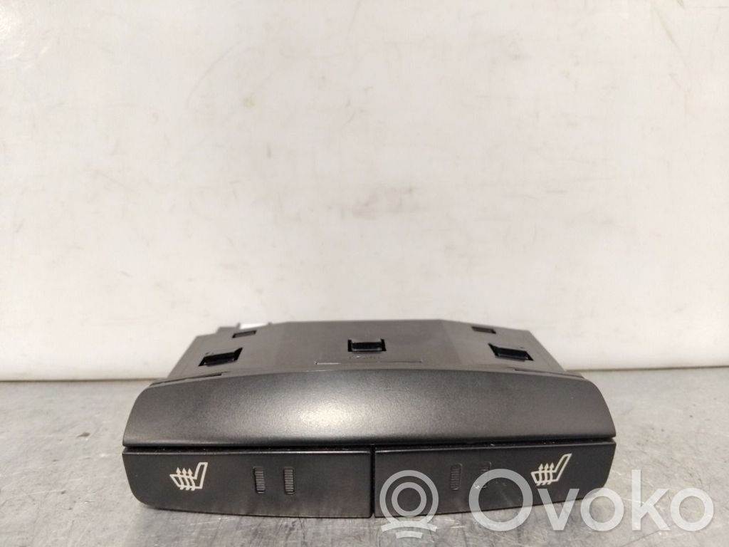KIA Rio Interruptor de calefacción del asiento 