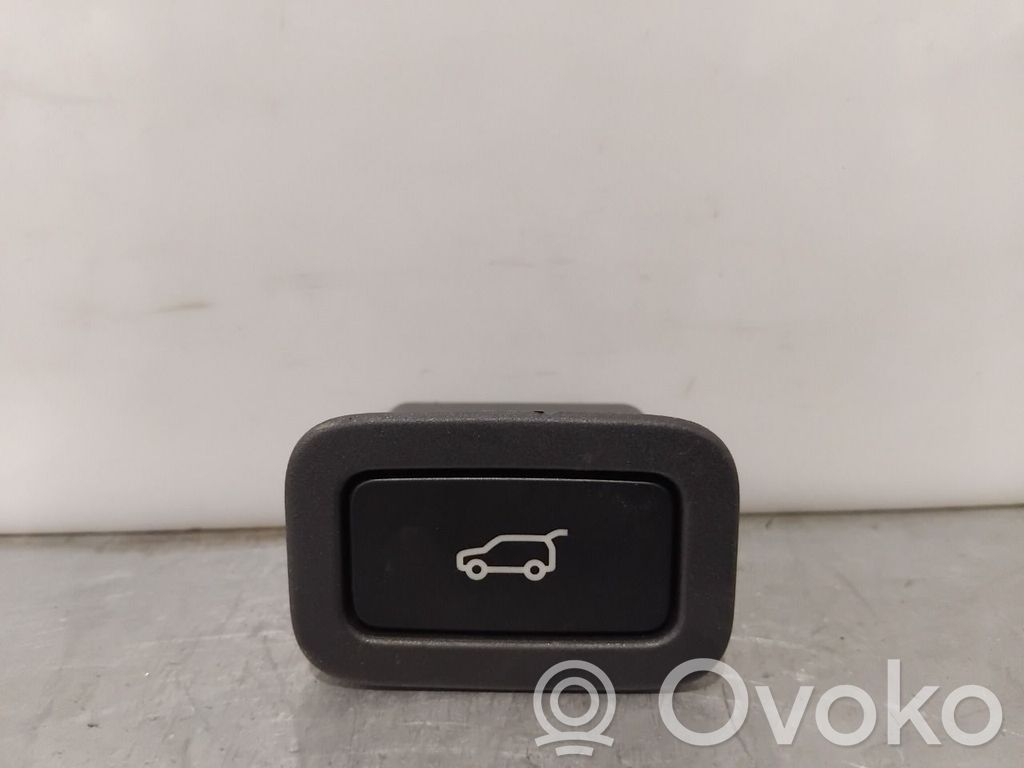 Jaguar I-Pace Tailgate opening switch 