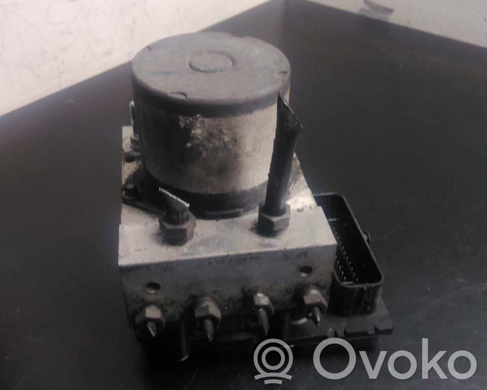 Opel Movano B ABS bloks 