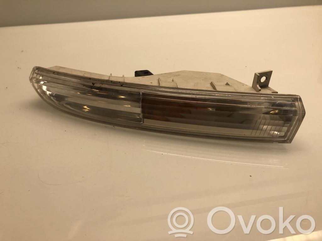 Volkswagen PASSAT CC Indicatore di direzione anteriore 