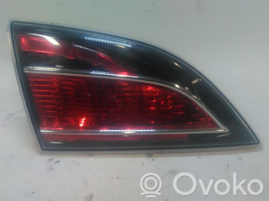 Mazda 6 Aizmugurējais lukturis virsbūvē 