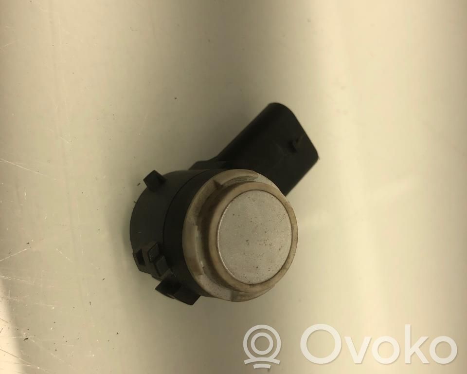 Tesla Model Y Parkavimo (PDC) daviklių jungtukas 