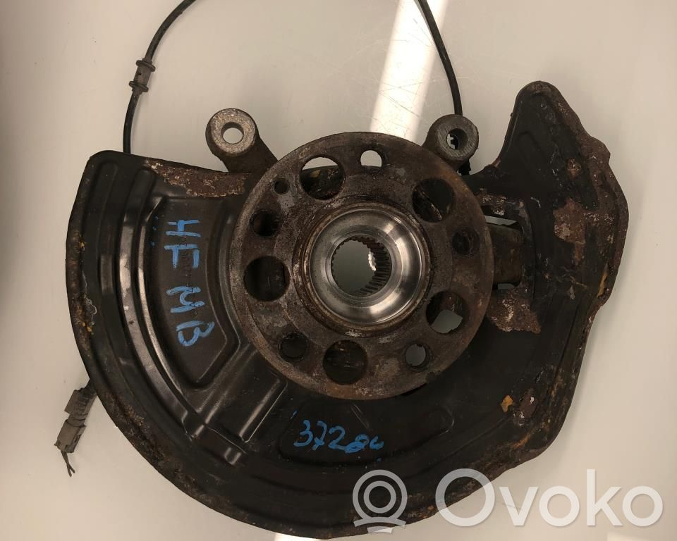 Mercedes-Benz A W176 Zwrotnica koła przedniego 
