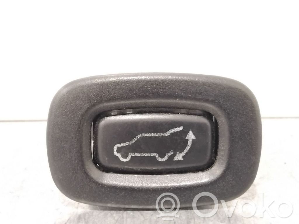Mitsubishi Outlander Tailgate opening switch 