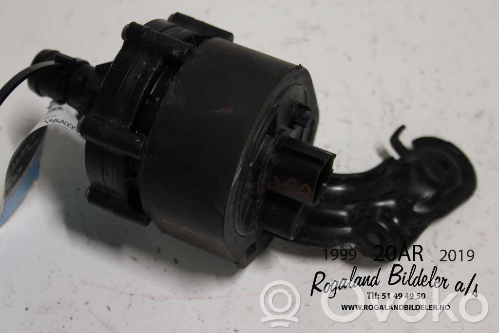 Tesla Model X Webasto circulation pump for autonomous heater 