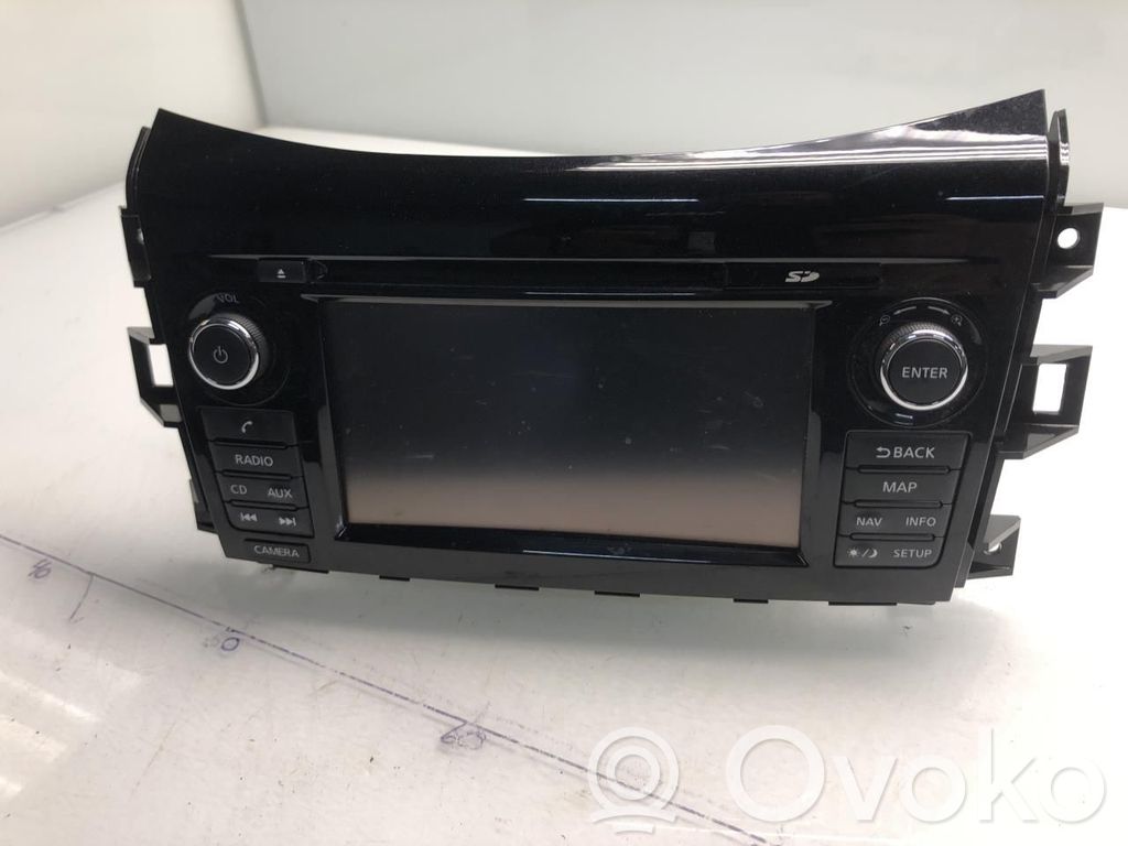 Nissan Navara D23 Panel / Radioodtwarzacz CD/DVD/GPS 