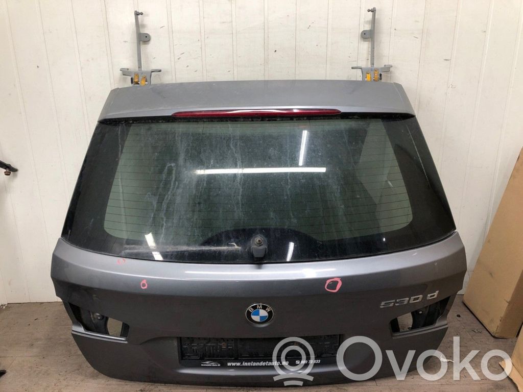 BMW 5 F10 F11 Takaluukun/tavaratilan kansi 