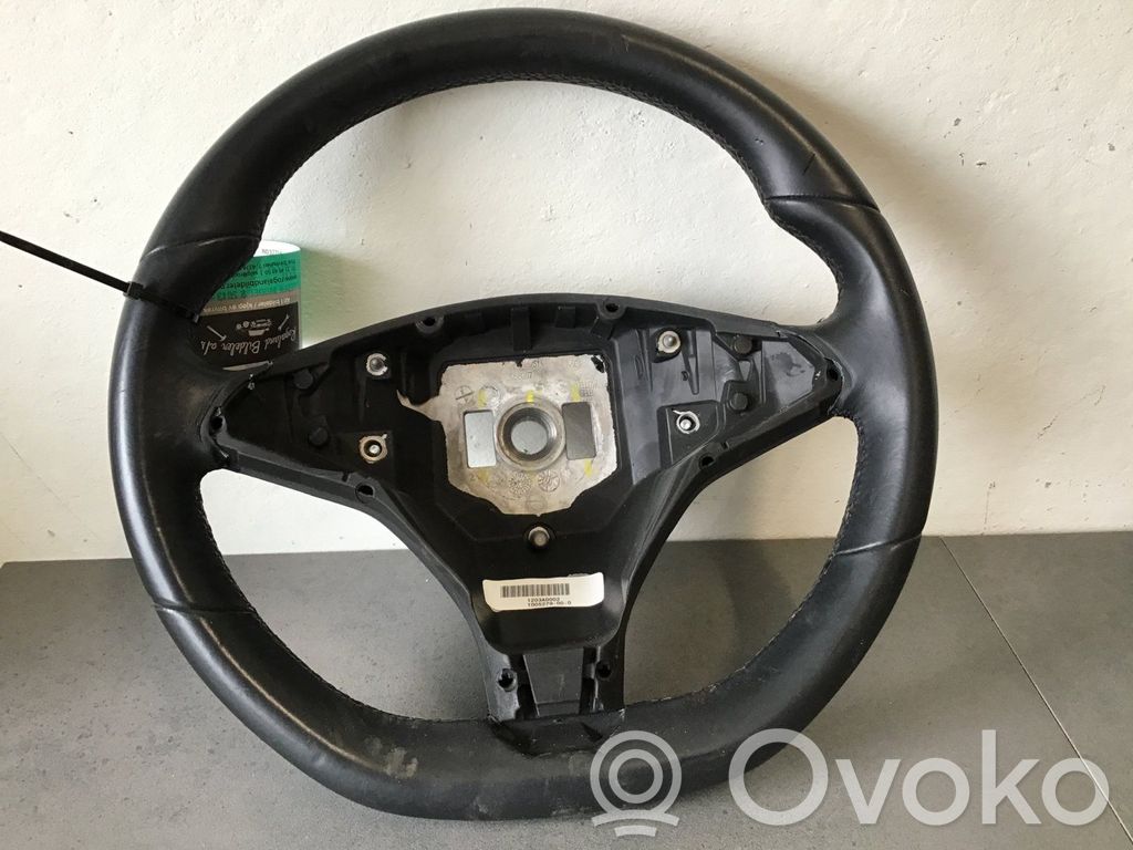 Volant   100527900E,100527900D,100527900D,100527900D,100527900E