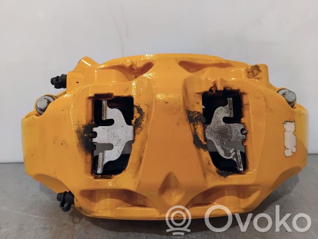 Audi e-tron Etujarrusatula 